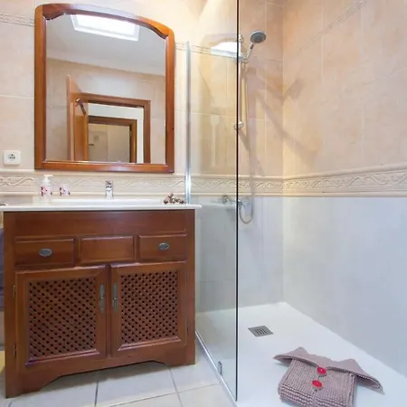 Villa Playa Blanca Sleeps 4 Air Con Wifi